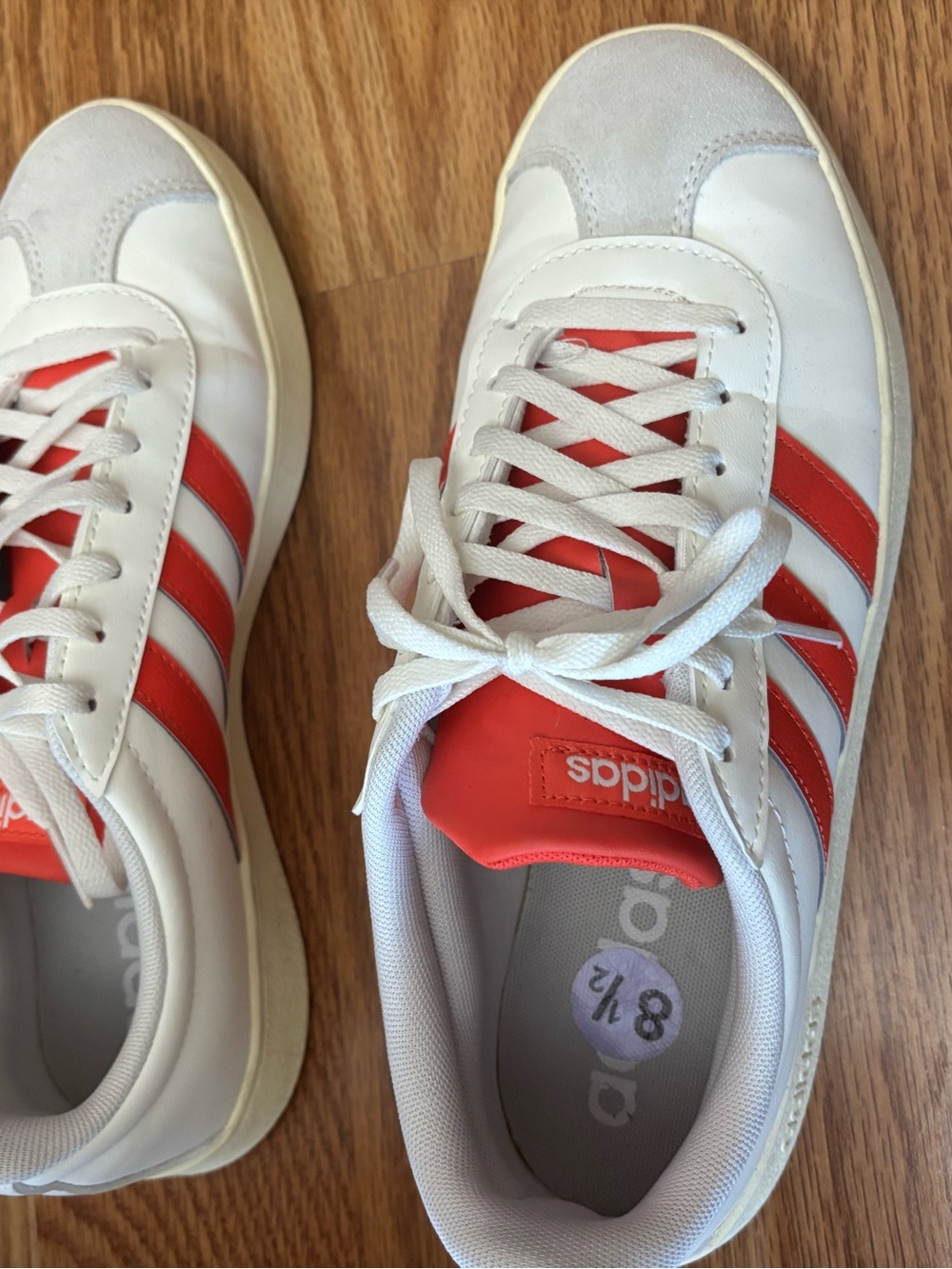 Wore 1 Time. Classic Adidas Woman’s Size 8.5. Like New. Paid $89 Plus Tax - Picture 2 of 4